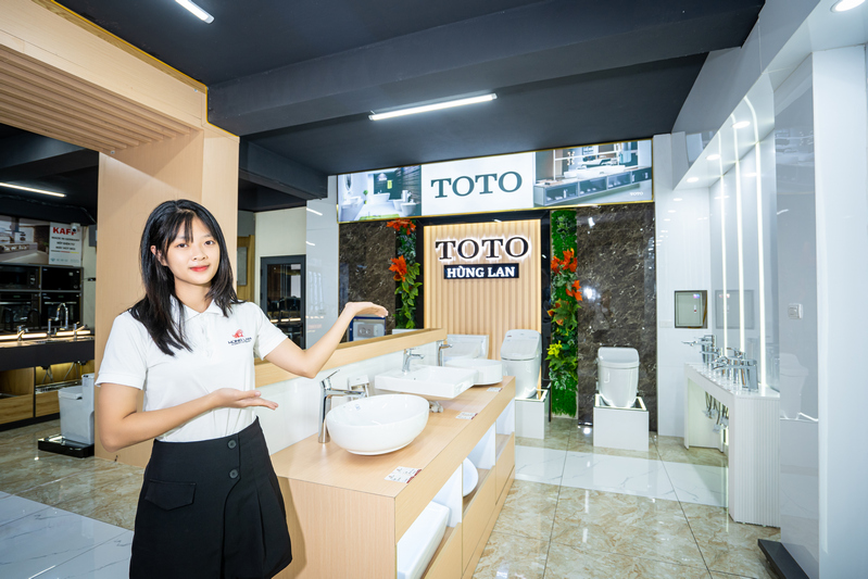 Showroom Hùng Lan đại lý cung cấp bồn cầu TOTO chính hãng