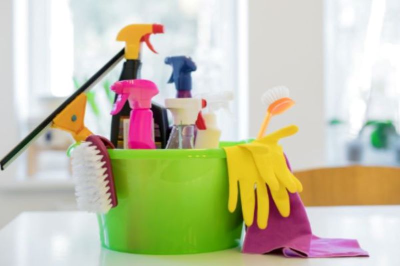 dụng cụ cần thiết để tiến hành tẩy xi măng trên nền gạch