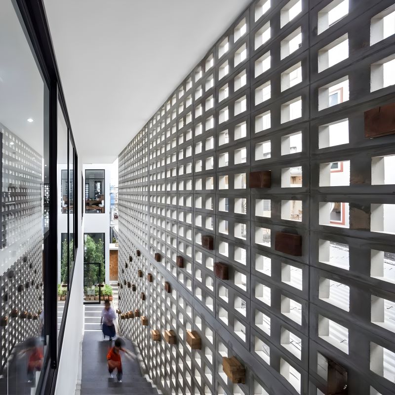 Gạch bông gió trang trí giúp thông khí và lấy ánh sáng tốt