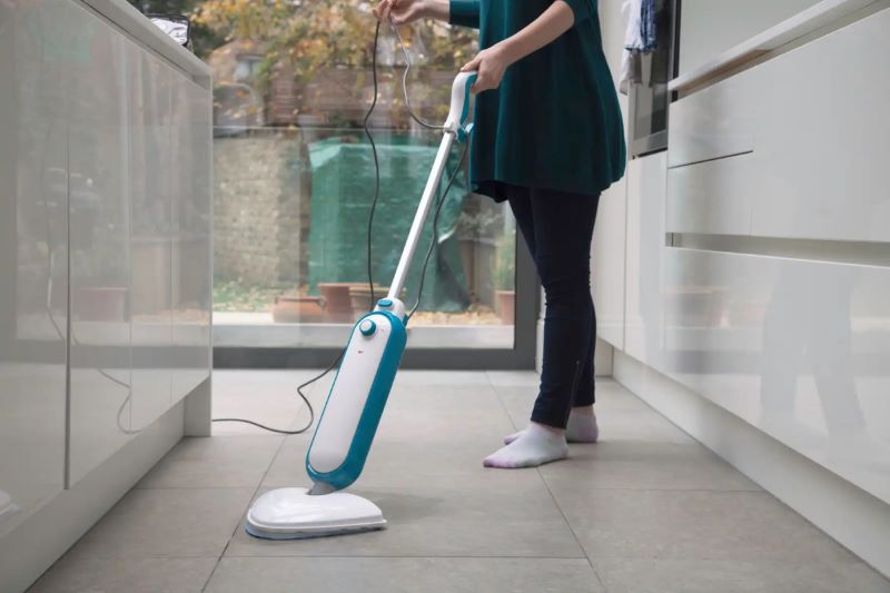 Cách vệ sinh bề mặt gạch men Matt  tại nhà an toàn, hiệu quả