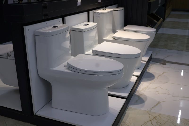 Showroom Hùng Lan - Địa chỉ phân phối bồn cầu uy tín, chất lượng, giá tốt