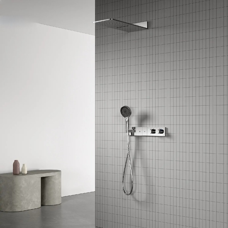 Sen tắm màu trắng bạc