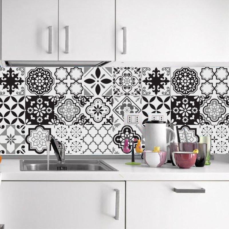 Mẹo biến căn bếp nhỏ của bạn trông rộng hơn với gạch ốp lát