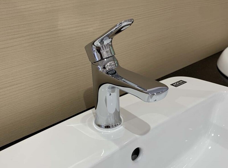 Vòi lavabo nước lạnh Inax