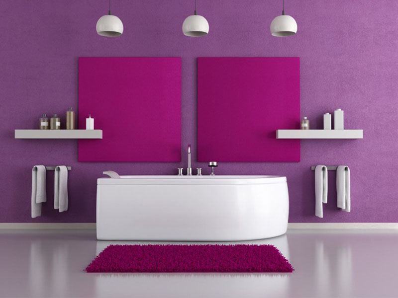 Phòng tắm tím đỏ tía giàu cảm xúc