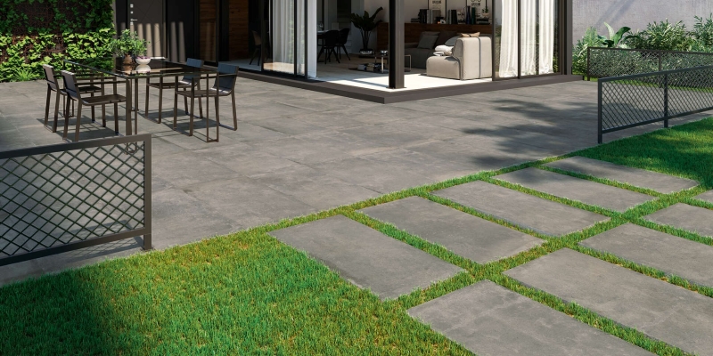 Gạch bê tông lát lối đi xen kẽ cỏ