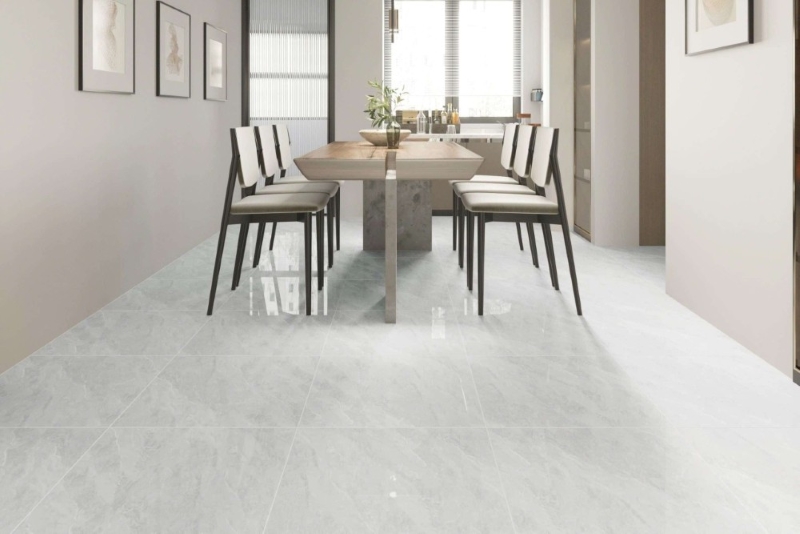 Gạch men bóng phù hợp lát bếp nhỏ rất sạch sẽ, thông thoáng 