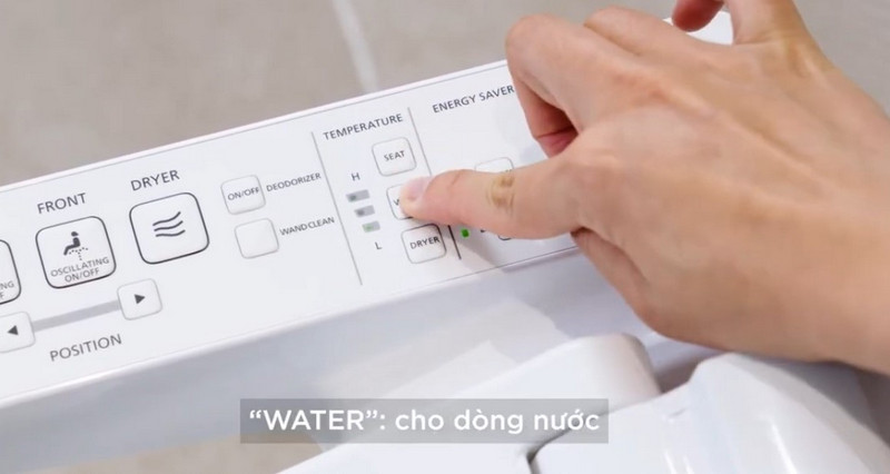 Cách điều chỉnh nhiệt độ nước chính xác trên nắp rửa điện tử