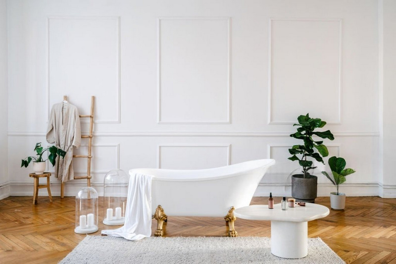 D&aacute;ng bồn đặt s&agrave;n c&oacute; ch&acirc;n đế nghệ thuật cổ điển