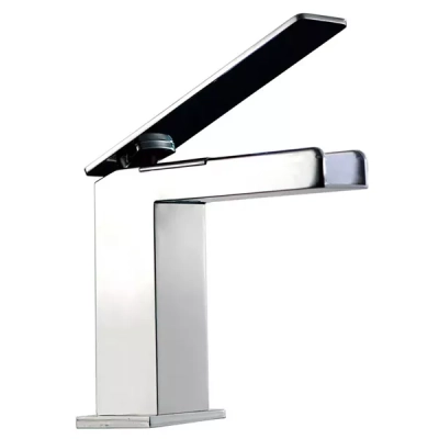 Vòi chậu nóng lạnh Caesar BT680CT